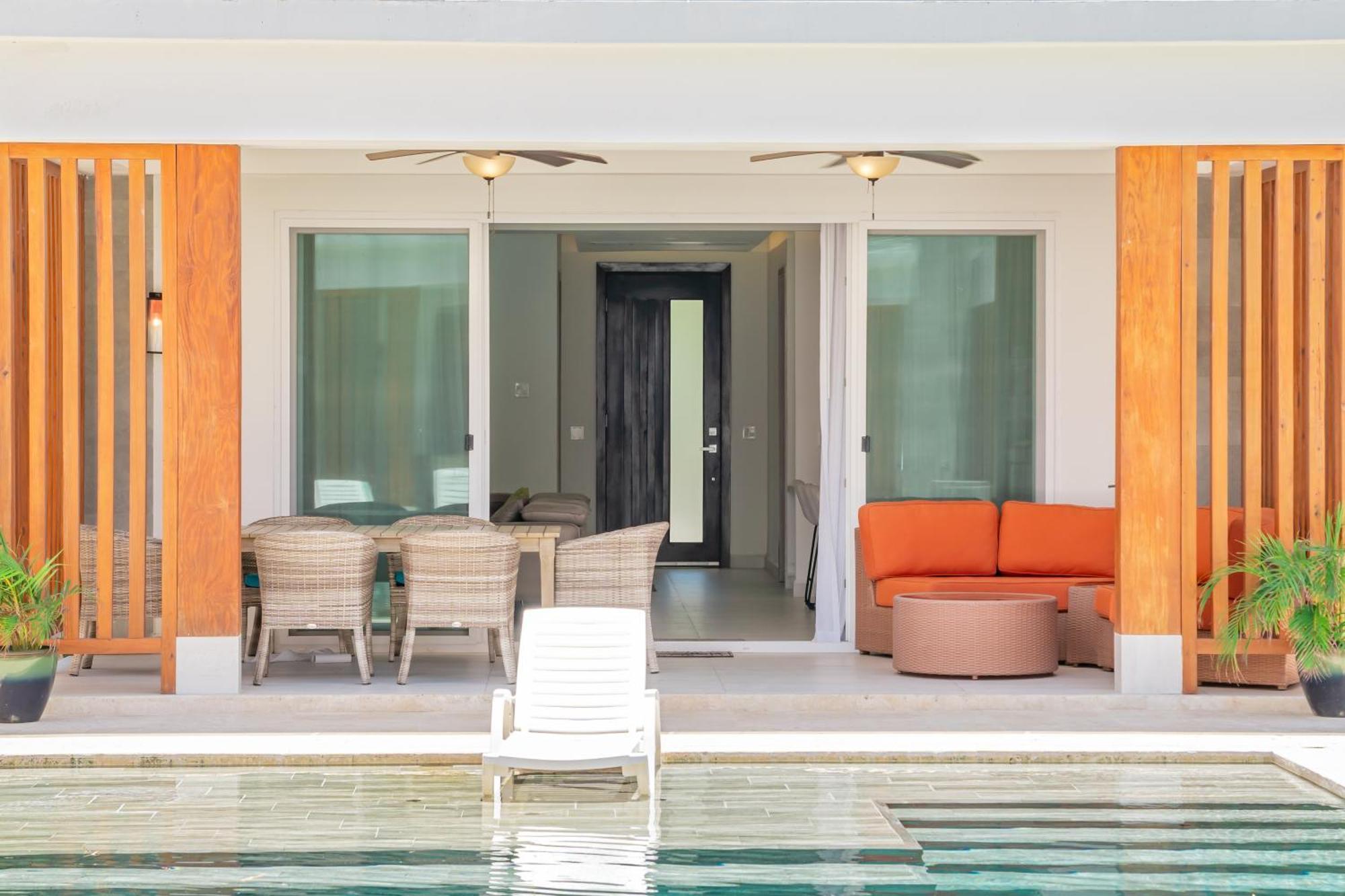 Ocean One Roatan Villa West Bay Exterior photo