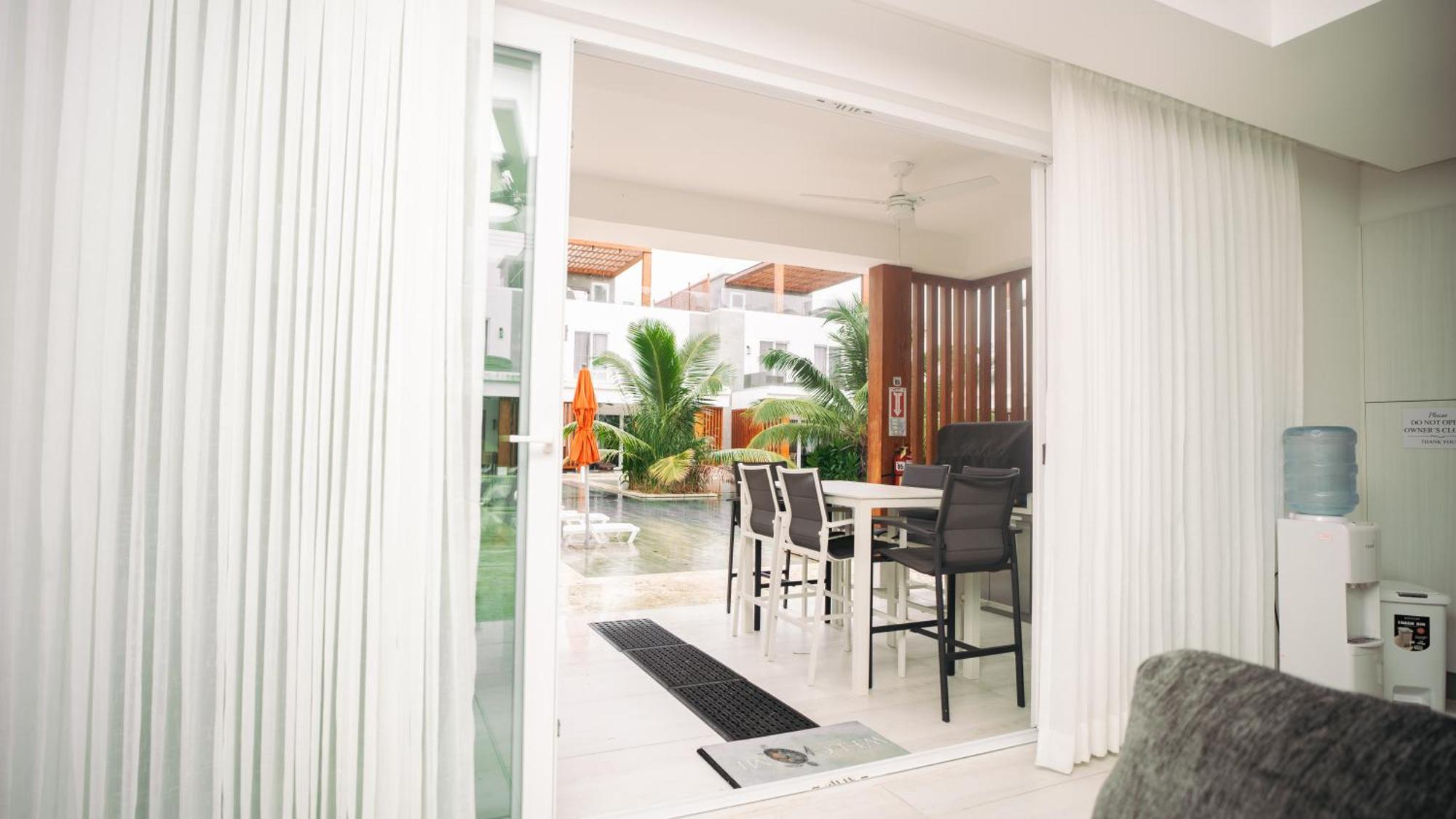 Ocean One Roatan Villa West Bay Exterior photo